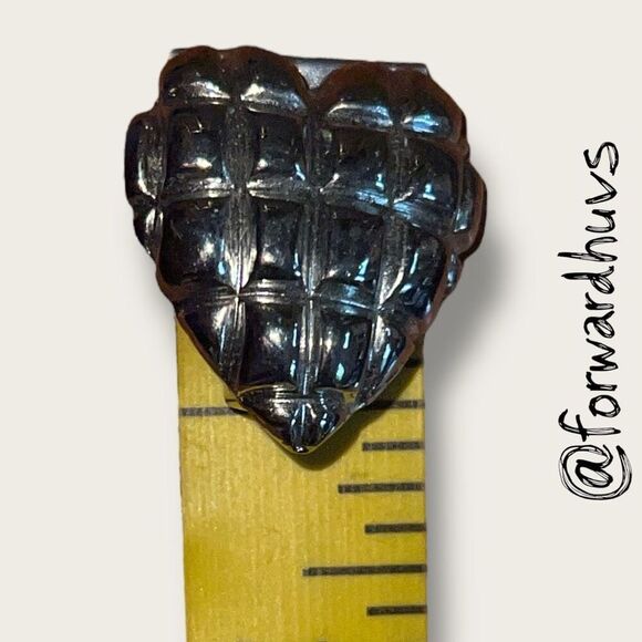 Vintage Heart Shaped Clip-On Earrings – Textured - Picture 3 of 6